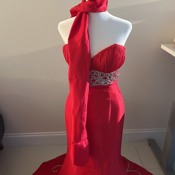 Red sirena dress - Picture 12 of 14